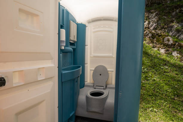 Best Construction site porta potty rental  in North Kansas City, MO